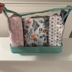 Roller Rabbit x Target 4 Piece Beauty  Bag Set